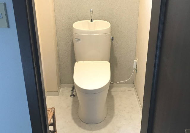 すっきりデザインのトイレ